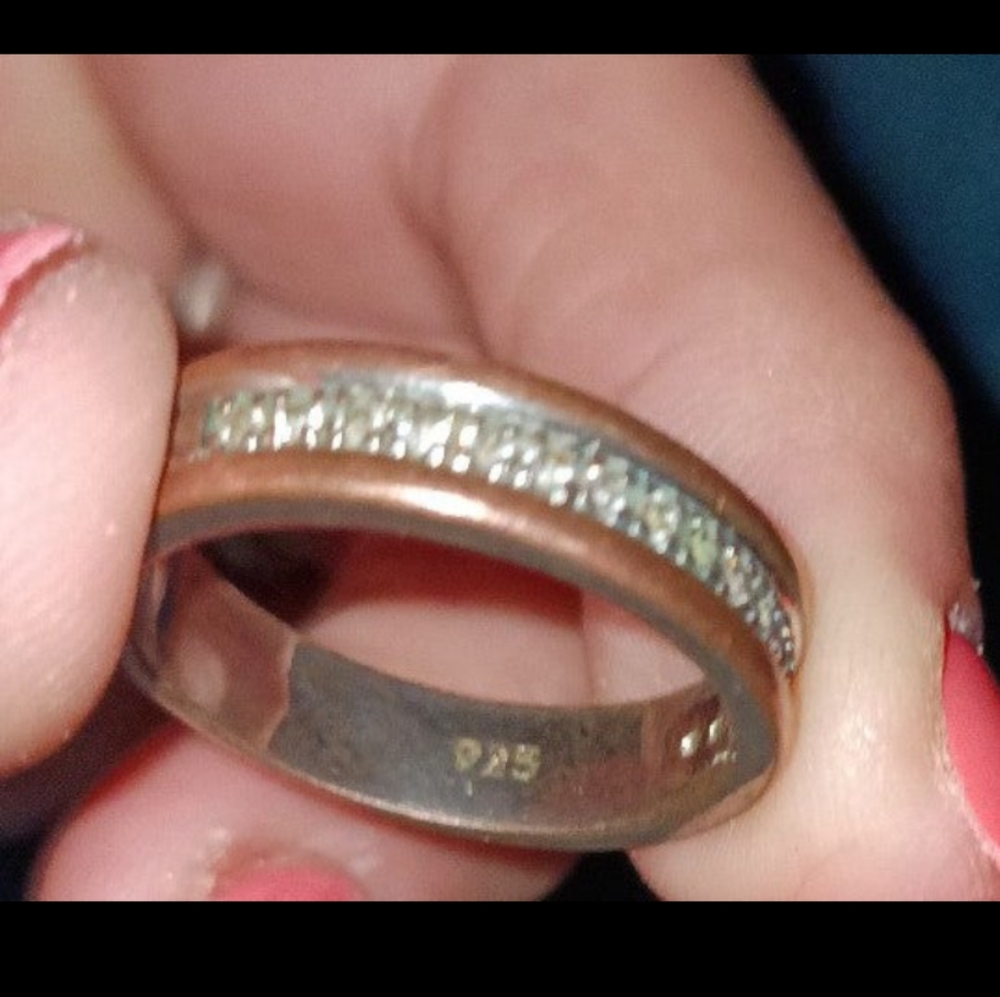 Ring - Picture 2 of 7